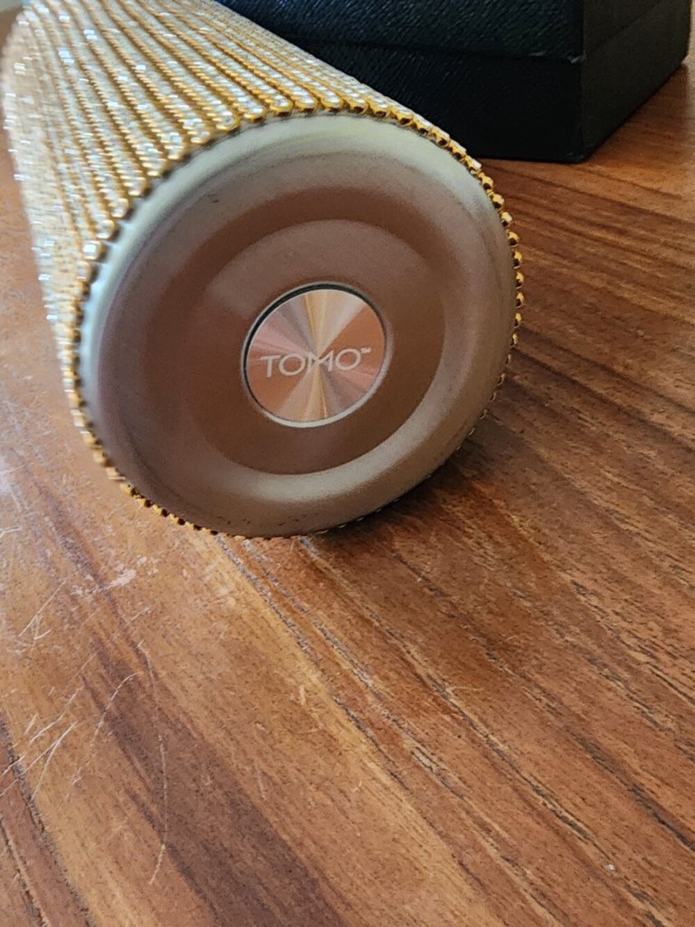 New TOMO Gold Water Bottle 24 oz. - Picture 5 of 6